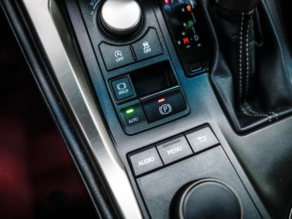 Lexus NX I с пробегом 2017 года, цена 3 300 000 рублей, 84007 км, внедорожник, Автокод Объявления