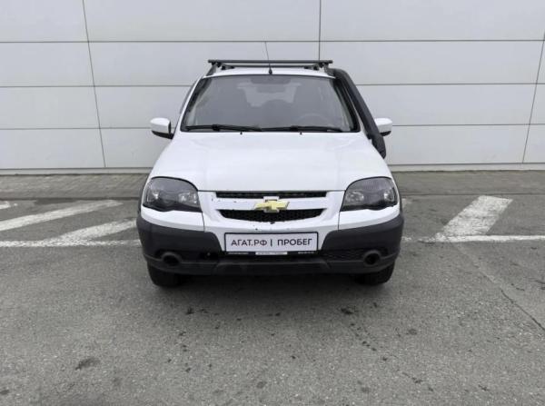 Chevrolet Niva I Рестайлинг с пробегом 2018 года, цена 799 000 рублей, 134247 км, внедорожник, Автокод Объявления