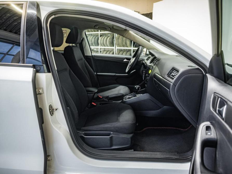 Volkswagen Jetta VI Рестайлинг Челябинск  - изображение 27