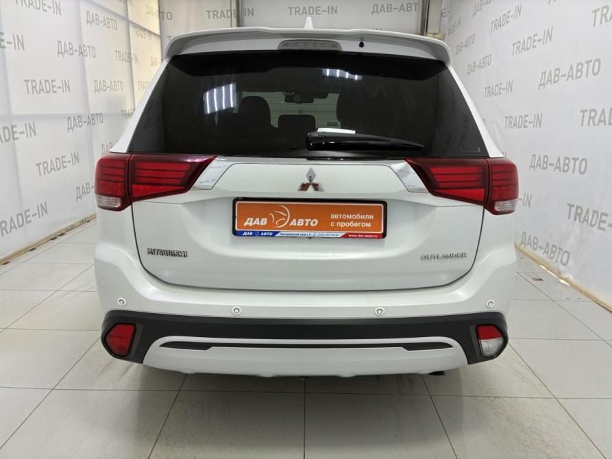 Mitsubishi Outlander III Рестайлинг 3 Пермь  - изображение 5