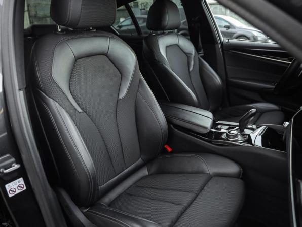 BMW 5 серии VII (G30/G31/G38) с пробегом 2017 года, цена 3 189 000 рублей, 103000 км, седан, Автокод Объявления