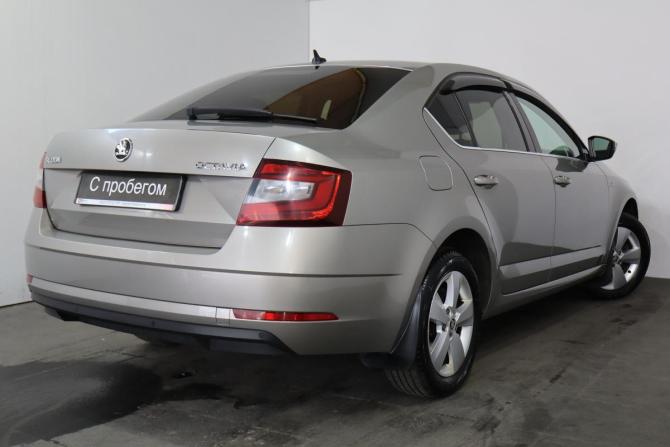 Skoda Octavia III (A7) Рестайлинг с пробегом 2020 года, цена 1 749 000 рублей, 136000 км, лифтбек, Автокод Объявления