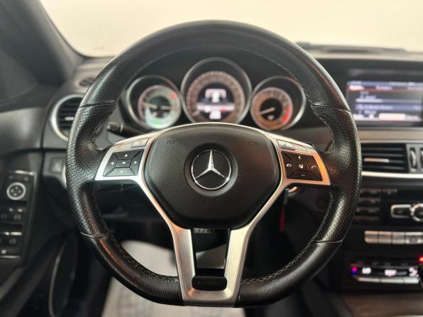 Mercedes-Benz C-Класс III (W204) Рестайлинг с пробегом 2011 года, цена 1 350 000 рублей, 251492 км, седан, Автокод Объявления