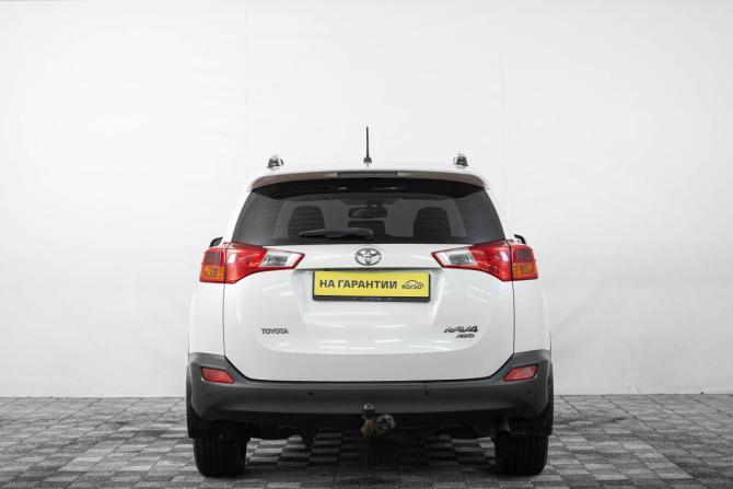 Toyota RAV4 IV (XA40) с пробегом 2015 года, цена 2 649 000 рублей, 164000 км, внедорожник, Автокод Объявления