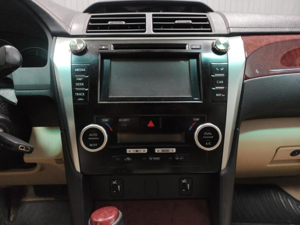 Toyota Camry VII (XV50) с пробегом 2012 года, цена 1 400 000 рублей, 240340 км, седан, Автокод Объявления