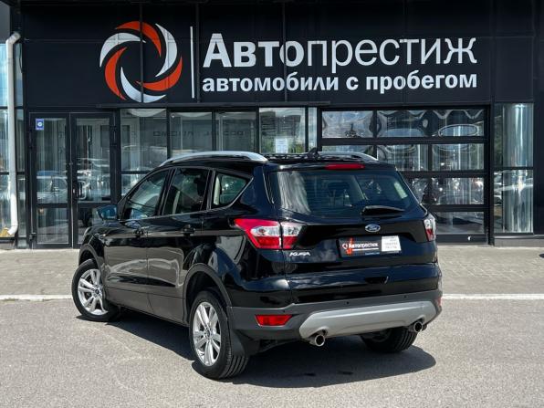 Ford Kuga II Рестайлинг с пробегом 2018 года, цена 1 797 000 рублей, 124350 км, внедорожник, Автокод Объявления