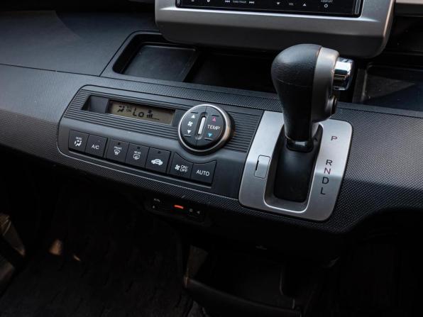 Honda Freed I Рестайлинг с пробегом 2013 года, цена 1 270 000 рублей, 85343 км, компактвэн, Автокод Объявления