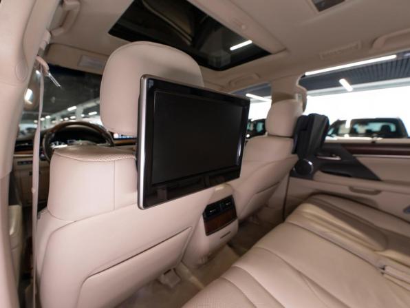 Lexus LX III Рестайлинг 2 с пробегом 2016 года, цена 6 400 000 рублей, 173896 км, внедорожник, Автокод Объявления