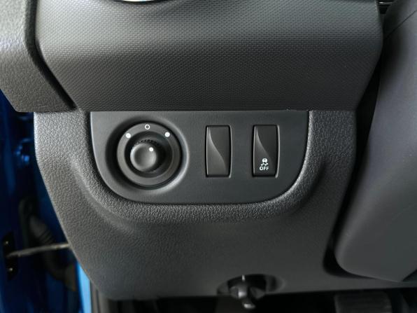 Renault Logan II Рестайлинг с пробегом 2019 года, цена 1 350 000 рублей, 99430 км, седан, Автокод Объявления