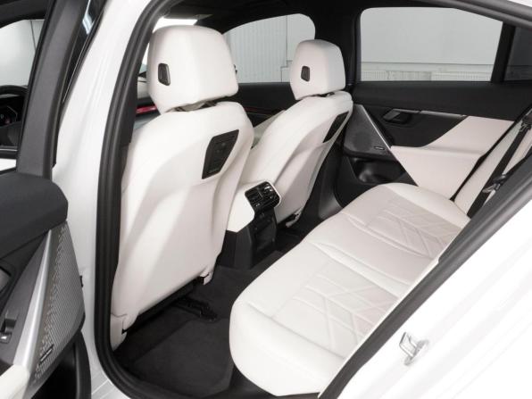 BMW 5 серии VIII (G60/G61/G68) с пробегом 2024 года, цена 7 918 000 рублей, 16015 км, седан, Автокод Объявления