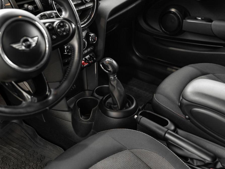 Mini Hatch III (F55/F56) Москва  - изображение 17