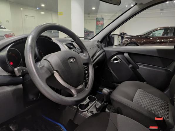 Lada (ВАЗ) Granta I Рестайлинг с пробегом 2023 года, цена 677 000 рублей, 37700 км, лифтбек, Автокод Объявления