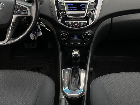 Hyundai Solaris I Рестайлинг с пробегом 2015 года, цена 1 149 000 рублей, 103686 км, седан, Автокод Объявления