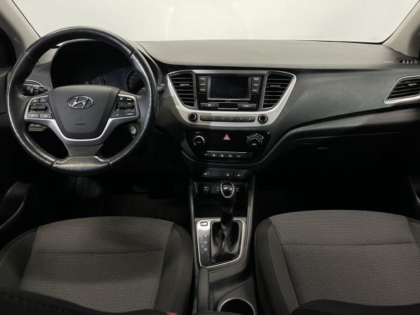 Hyundai Solaris II с пробегом 2017 года, цена 1 125 000 рублей, 144743 км, седан, Автокод Объявления