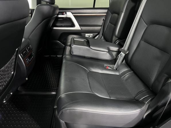Toyota Land Cruiser 200 Series Рестайлинг 2 с пробегом 2016 года, цена 6 450 000 рублей, 145750 км, внедорожник, Автокод Объявления