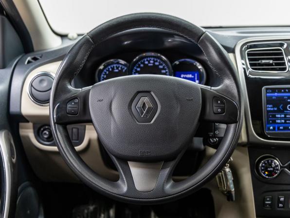 Renault Logan II Рестайлинг с пробегом 2018 года, цена 1 060 000 рублей, 84488 км, седан, Автокод Объявления