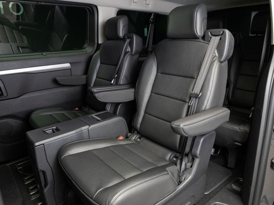 Opel Zafira Life I Рестайлинг Москва  - изображение 19