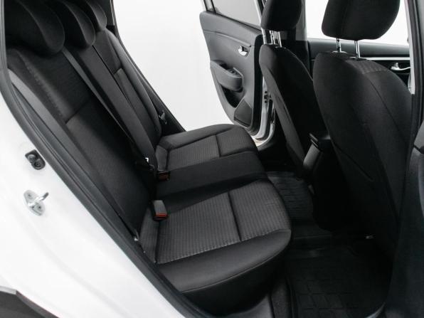 Kia Rio IV Рестайлинг с пробегом 2022 года, цена 2 236 000 рублей, 28826 км, хэтчбек, Автокод Объявления