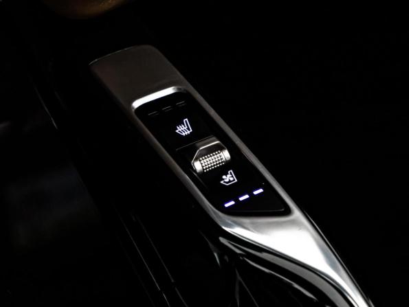 Kia Sorento IV с пробегом 2021 года, цена 3 300 000 рублей, 117851 км, внедорожник, Автокод Объявления