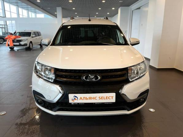 Lada (ВАЗ) Largus I Рестайлинг с пробегом 2024 года, цена 1 594 000 рублей, 294 км, универсал, Автокод Объявления