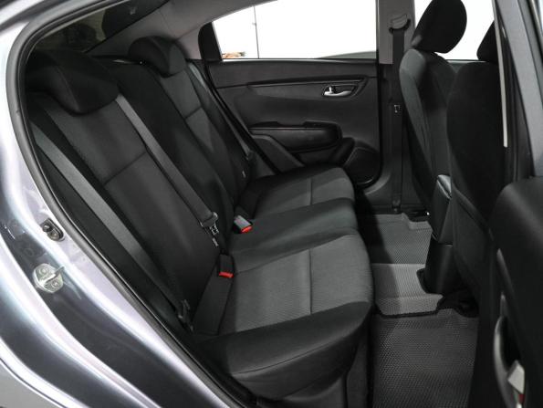 Kia Rio IV Рестайлинг с пробегом 2020 года, цена 1 435 000 рублей, 97031 км, седан, Автокод Объявления