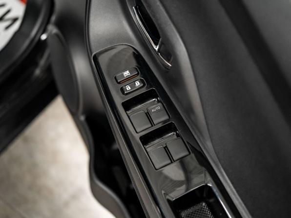 Toyota Vitz III (XP130) Рестайлинг 2 с пробегом 2019 года, цена 1 100 000 рублей, 101719 км, хэтчбек, Автокод Объявления