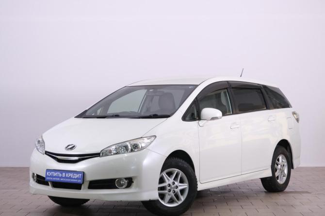 Toyota Wish II Рестайлинг с пробегом 2017 года, цена 1 819 000 рублей, 89000 км, минивэн, Автокод Объявления