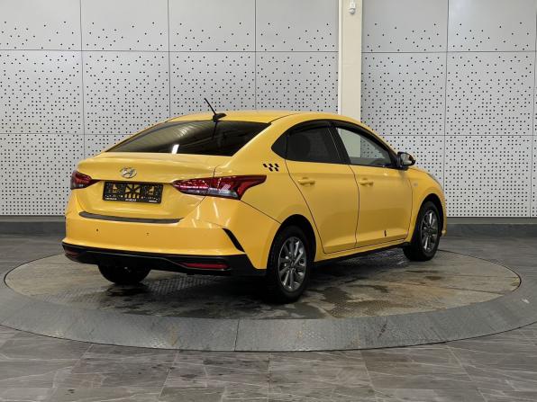 Hyundai Solaris II Рестайлинг с пробегом 2021 года, цена 1 150 000 рублей, 378625 км, седан, Автокод Объявления