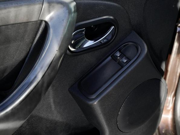 Renault Duster I Рестайлинг с пробегом 2016 года, цена 900 000 рублей, 168914 км, внедорожник, Автокод Объявления