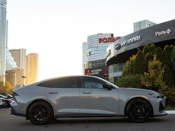 Changan UNI-V I с пробегом 2023 года, цена 2 068 000 рублей, 49600 км, лифтбек, Автокод Объявления