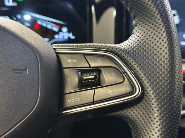 Geely Coolray I Рестайлинг с пробегом 2023 года, цена 1 937 000 рублей, 34425 км, внедорожник, Автокод Объявления