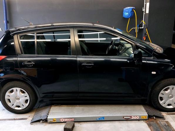 Nissan Tiida I Рестайлинг с пробегом 2010 года, цена 550 000 рублей, 165000 км, хэтчбек, Автокод Объявления