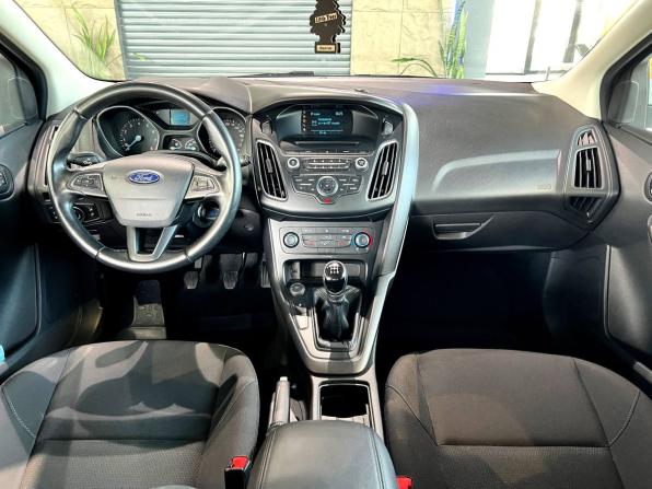 Ford Focus III Рестайлинг с пробегом 2017 года, цена 1 000 000 рублей, 157000 км, хэтчбек, Автокод Объявления