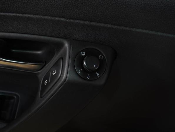 Volkswagen Polo V Рестайлинг с пробегом 2017 года, цена 1 149 000 рублей, 118336 км, седан, Автокод Объявления