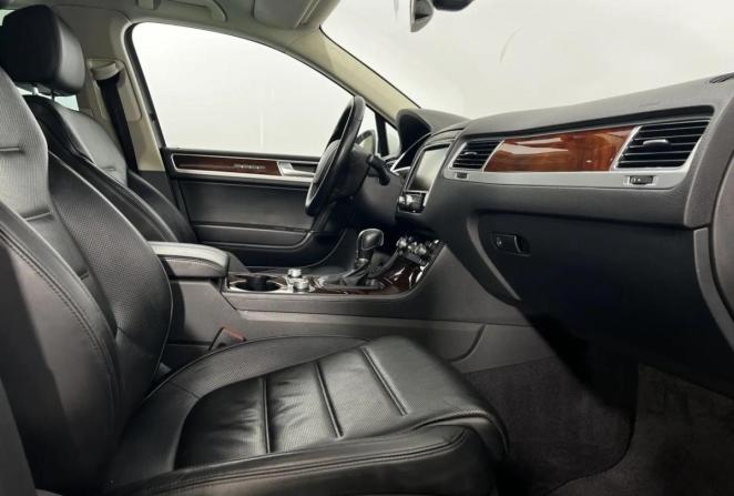 Volkswagen Touareg II Рестайлинг с пробегом 2015 года, цена 3 255 000 рублей, 102265 км, внедорожник, Автокод Объявления