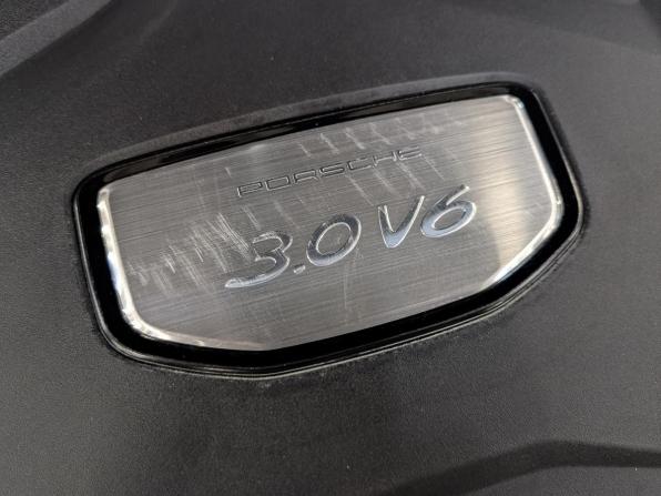 Porsche Cayenne III с пробегом 2018 года, цена 5 784 000 рублей, 68300 км, внедорожник, Автокод Объявления