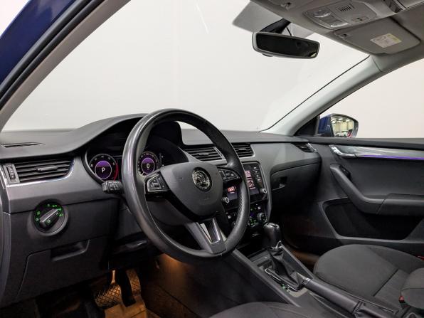 Skoda Octavia III (A7) Рестайлинг с пробегом 2019 года, цена 2 210 000 рублей, 65479 км, лифтбек, Автокод Объявления