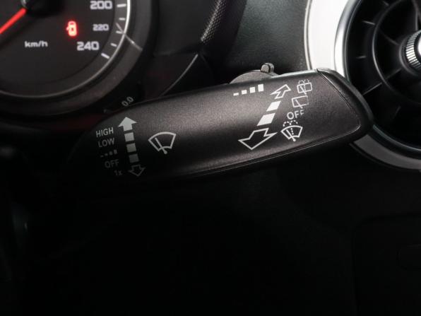 Audi A1 I (8X) с пробегом 2011 года, цена 949 000 рублей, 209561 км, хэтчбек, Автокод Объявления