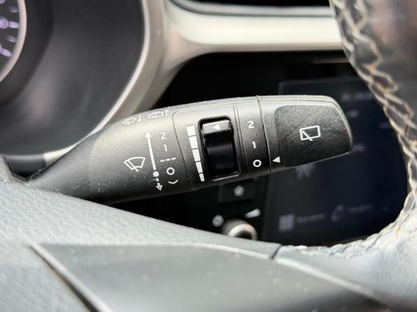 Kia Rio IV Рестайлинг с пробегом 2021 года, цена 1 550 000 рублей, 187600 км, хэтчбек, Автокод Объявления