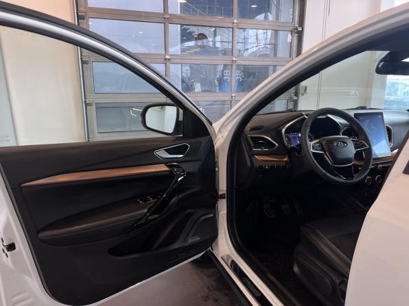 Lada (ВАЗ) Vesta I Рестайлинг (NG) с пробегом 2023 года, цена 1 450 000 рублей, 33189 км, седан, Автокод Объявления