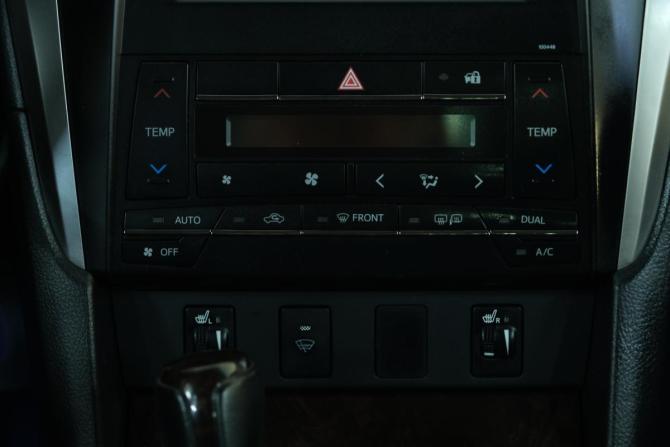 Toyota Camry VII (XV50) Рестайлинг с пробегом 2015 года, цена 1 949 000 рублей, 190300 км, седан, Автокод Объявления