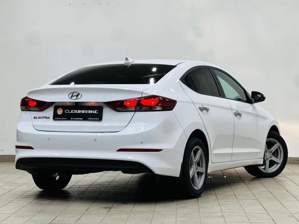 Hyundai Elantra VI (AD) с пробегом 2018 года, цена 1 400 000 рублей, 147000 км, седан, Автокод Объявления