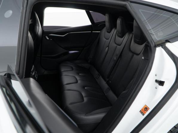 Tesla Model S I Рестайлинг с пробегом 2017 года, цена 2 951 444 рубля, 62860 км, лифтбек, Автокод Объявления