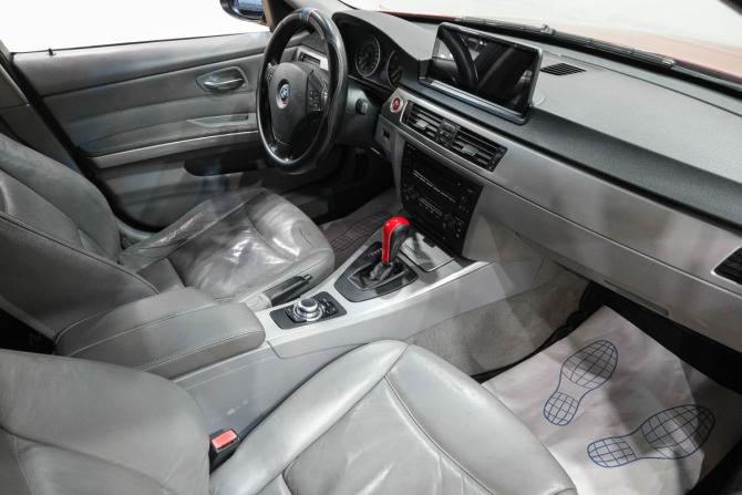 BMW 3 серии V (E90/E91/E92/E93) с пробегом 2005 года, цена 929 000 рублей, 31000 км, седан, Автокод Объявления