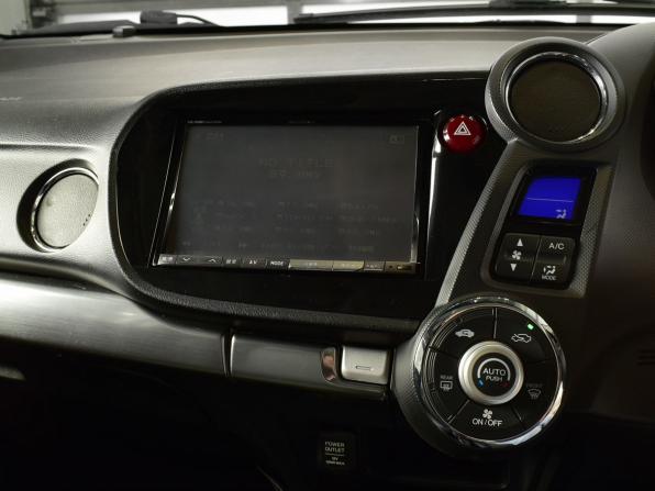 Honda Insight II Рестайлинг с пробегом 2012 года, цена 1 275 995 рублей, 135640 км, хэтчбек, Автокод Объявления