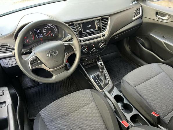 Hyundai Solaris II с пробегом 2017 года, цена 1 149 000 рублей, 102046 км, седан, Автокод Объявления