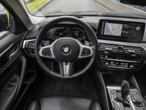 BMW 5 серии VII (G30/G31/G38) Рестайлинг с пробегом 2023 года, цена 5 250 000 рублей, 76577 км, седан, Автокод Объявления
