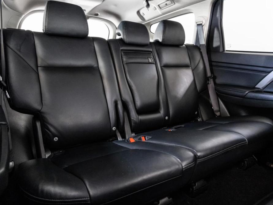 Mitsubishi Pajero Sport III Рестайлинг Санкт-Петербург  - изображение 24