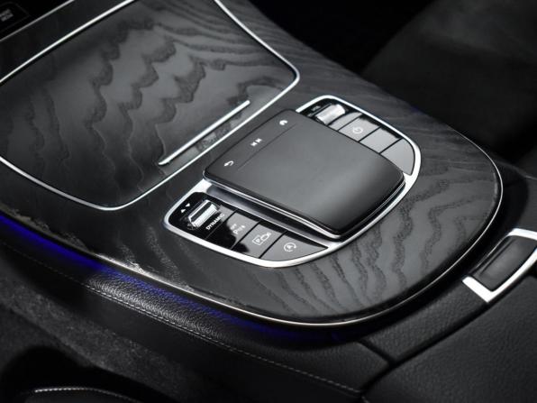 Mercedes-Benz E-Класс V (W213 S213 C238) Рестайлинг с пробегом 2021 года, цена 3 830 000 рублей, 88000 км, седан, Автокод Объявления