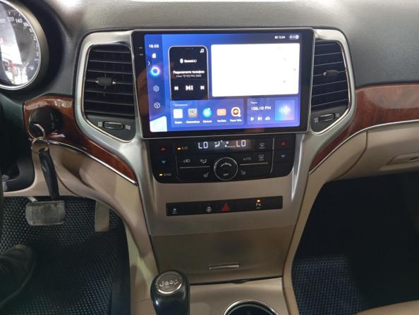 Jeep Grand Cherokee IV (WK2) с пробегом 2011 года, цена 1 316 500 рублей, 244133 км, внедорожник, Автокод Объявления